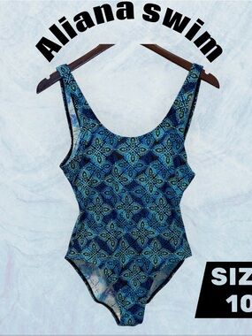 Women's Swimsuit, One Piece Size 10, Aliana Swim, Blue With Tag.